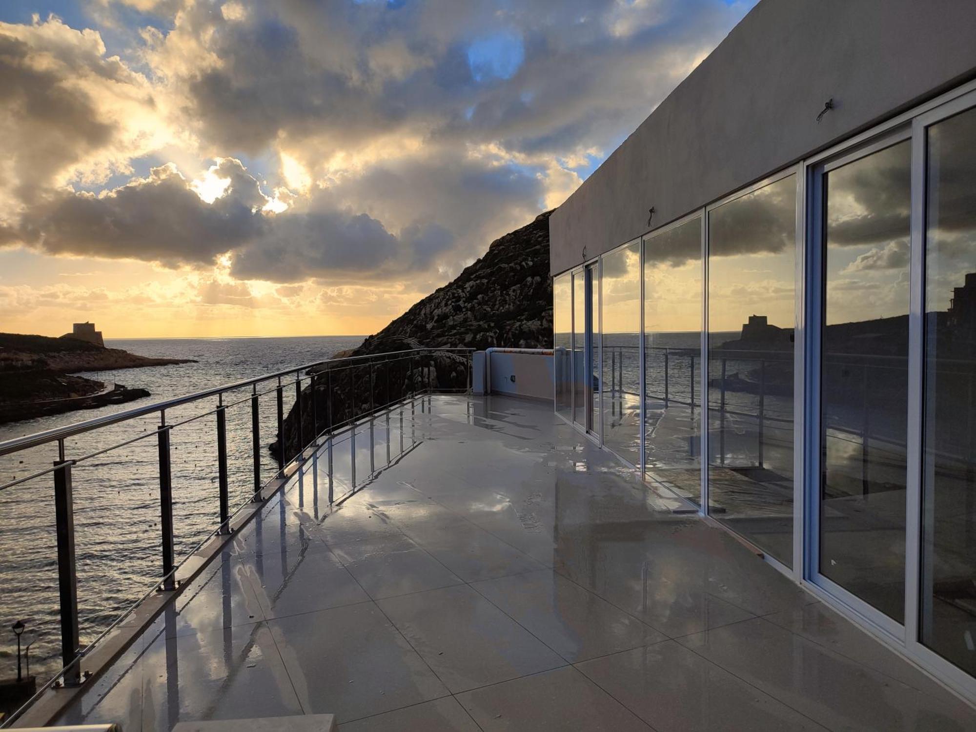 Xlendistays - Centrally Located Seafront Living Holiday Spaces In ซเลนดิ ภายนอก รูปภาพ